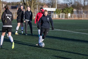 Bild 41 - Frauen SG Holstein Sued - SV Gruenweiss-Siebenbaeumen : Ergebnis: 0:2